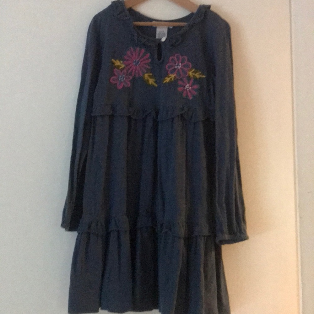 I am selling a mimi and maggie dress